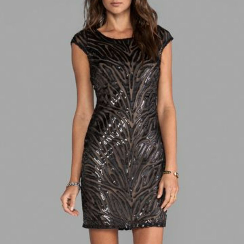 Bailey 44 stranger of desire dress in gold, Large
